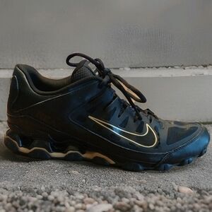 Nike Mens REAX 8 Tr Mesh - Black/Gold - Size 10.5
